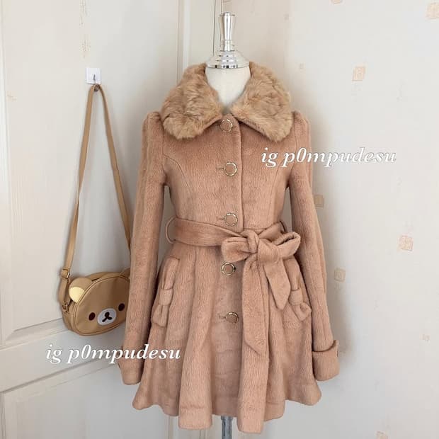 Ingni 잉그니 퍼 코트