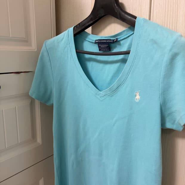 폴로 브이넥 반팔티