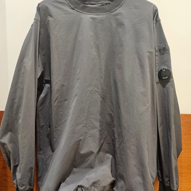 CP컴퍼니 나일론 맨투맨XXL