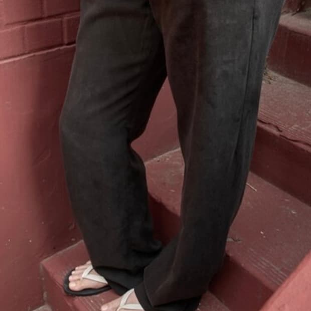 머듈 tencel slacks black