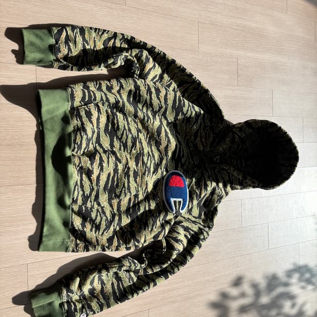 챔피온 타이거 카모 기모 후드티 S