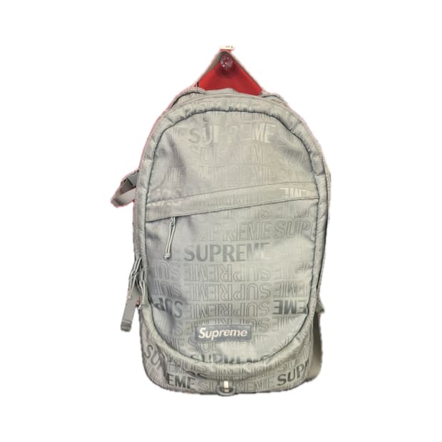 슈프림 실버 로고 프린팅 백팩