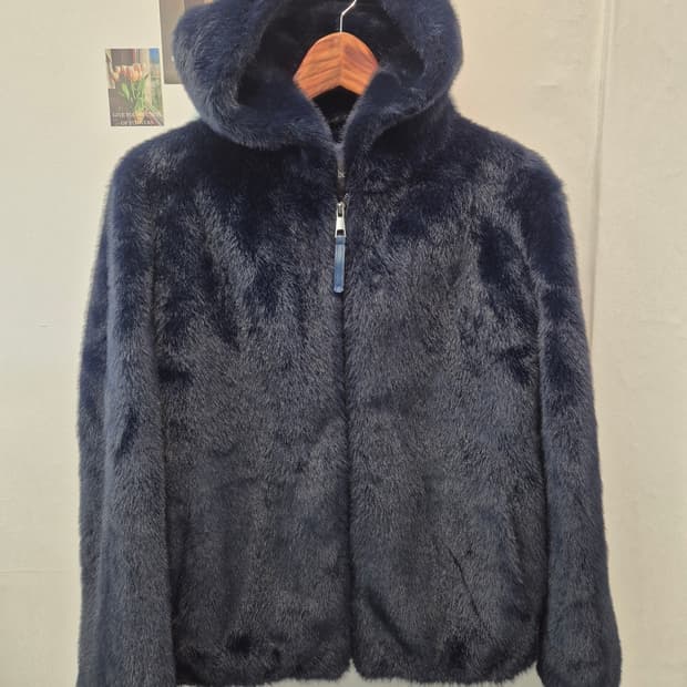 라벨르 네이비 후드 퍼 자켓 
