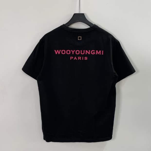 우영미 블랙 빅로고 반팔티 (on.1645)