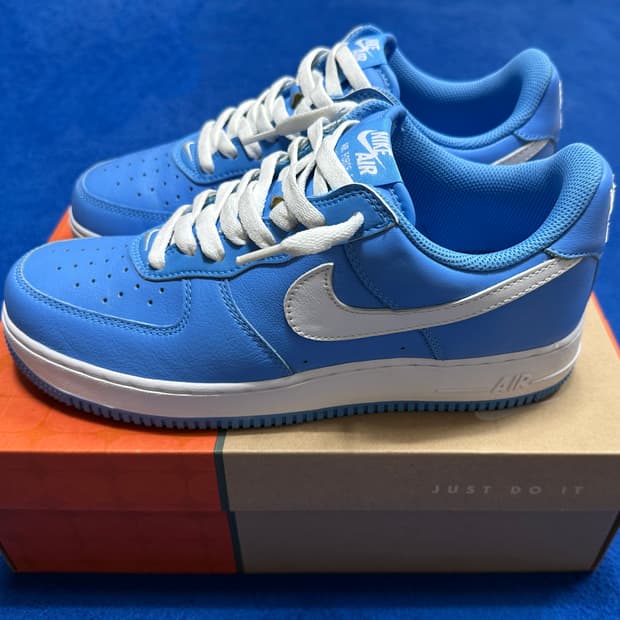 나이키 에어포스 1 유니버시티 블루