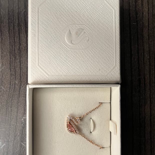 스완로브스키 백조 목걸이 로즈골드