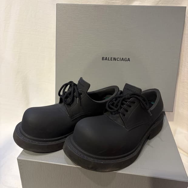 발렌시아가 스테로이드 더비슈즈