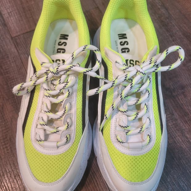 MSGM 네온 옐로우 청키 스니커즈 40