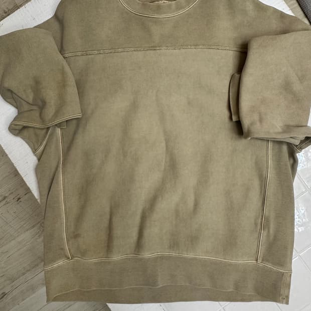 헤리티지플로스 스웻셔츠