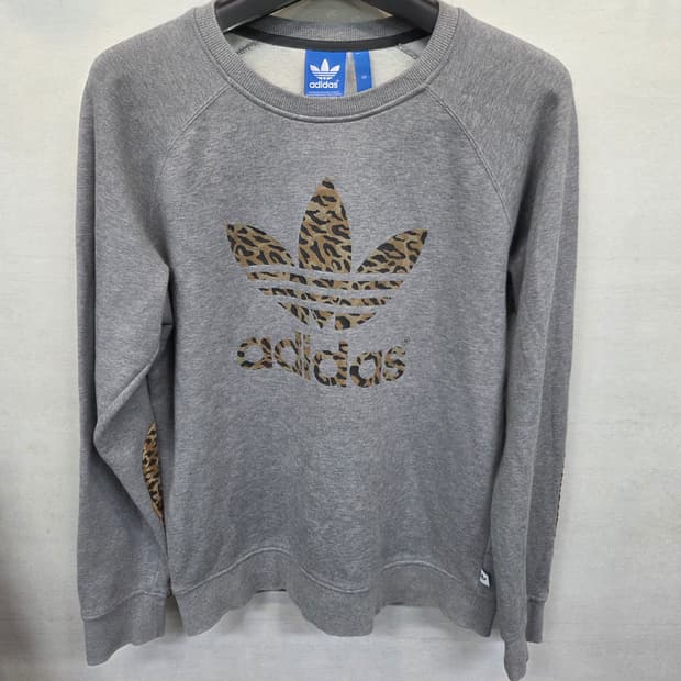 아디다스 빅트레포일 레오파드 카모 맨투맨 110