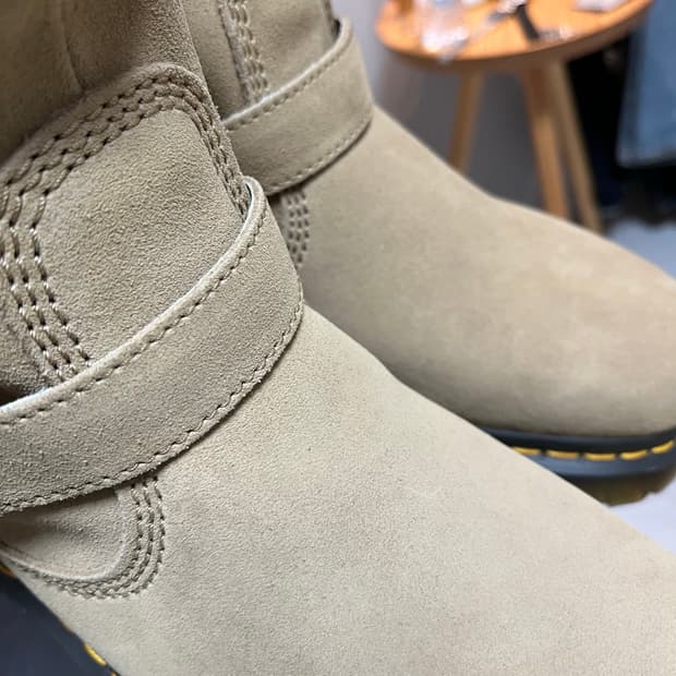 닥터마틴 애니스톤 하이 바이커 부츠