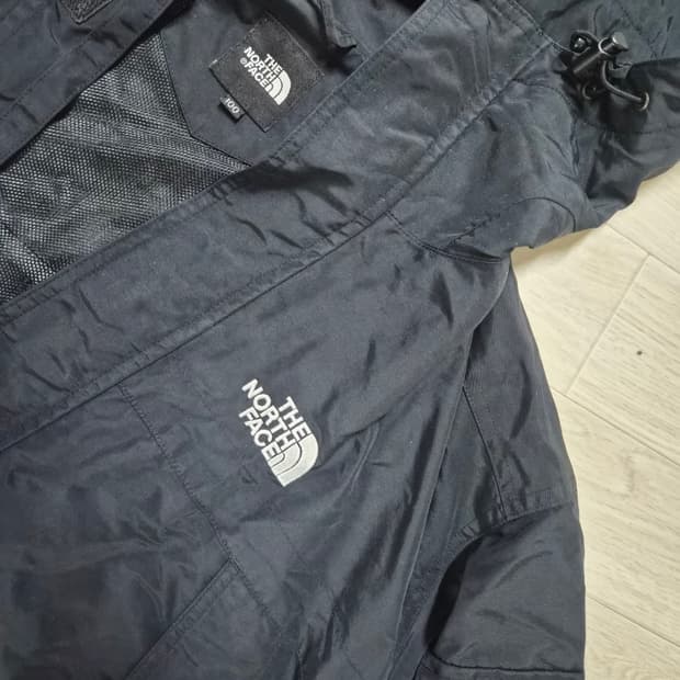 노스페이스 고프코어 블랙 바람막이 100