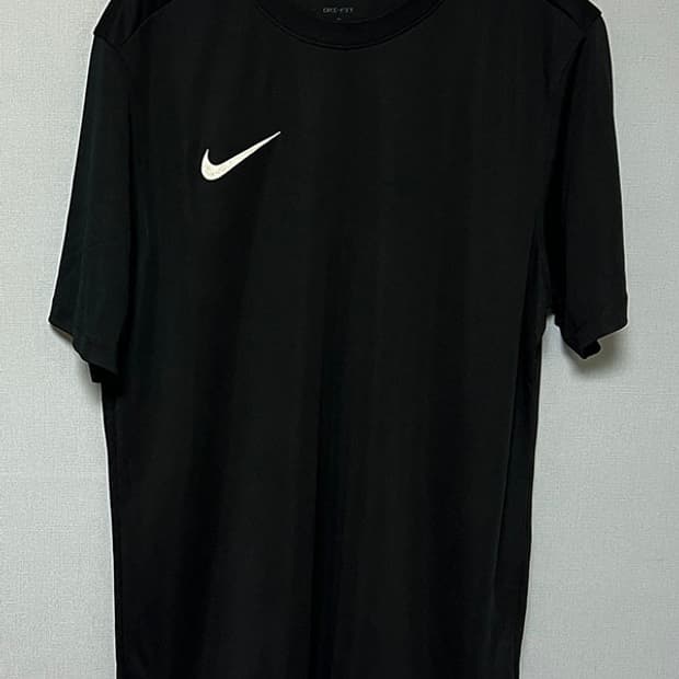 NIKE 나이키 드라이핏 슬림핏 기능성 반팔티 새상품 블랙 L 100