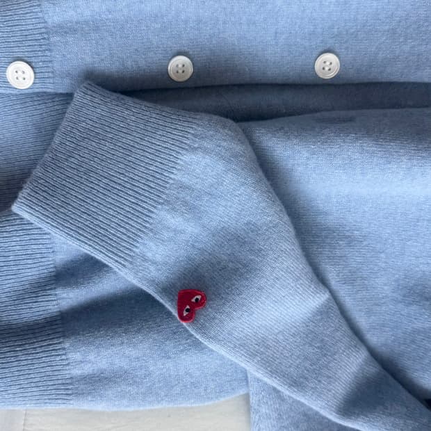 꼼데 하늘색 가디건 xs