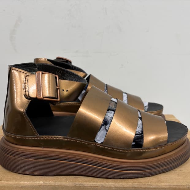 닥터마틴 여성 샌들 240