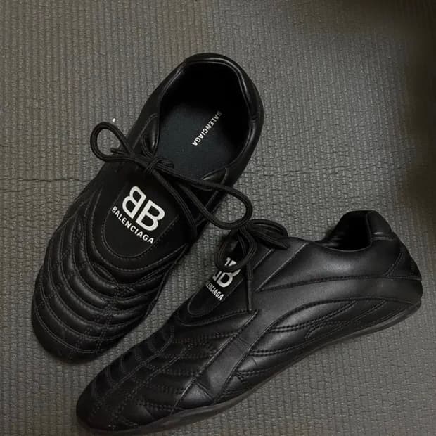 발렌시아가 젠 구해요