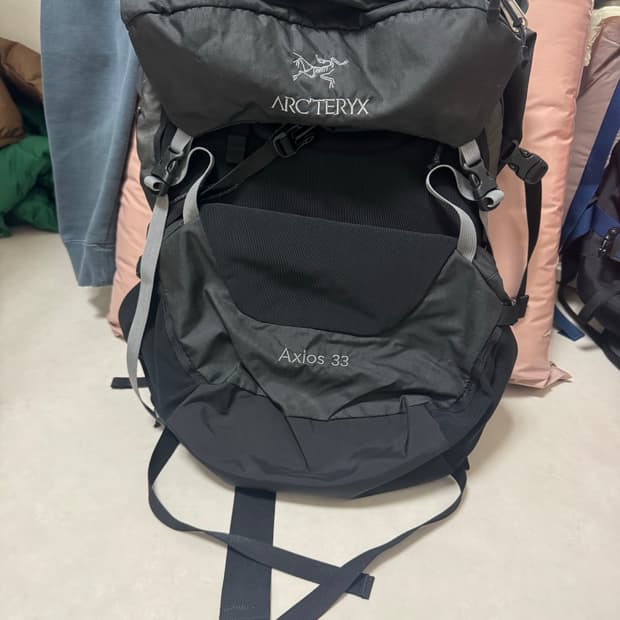 아크테릭스 엑시오스 33