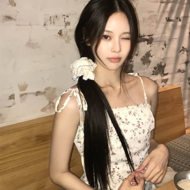 낫유어로즈 프릴 미니 드레스 아이보리