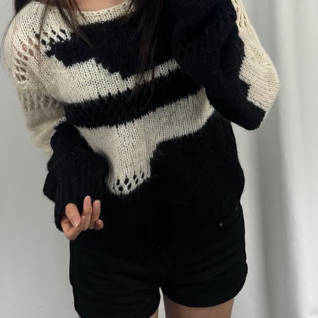 다이애그널 루즈 컬러 믹스 니트