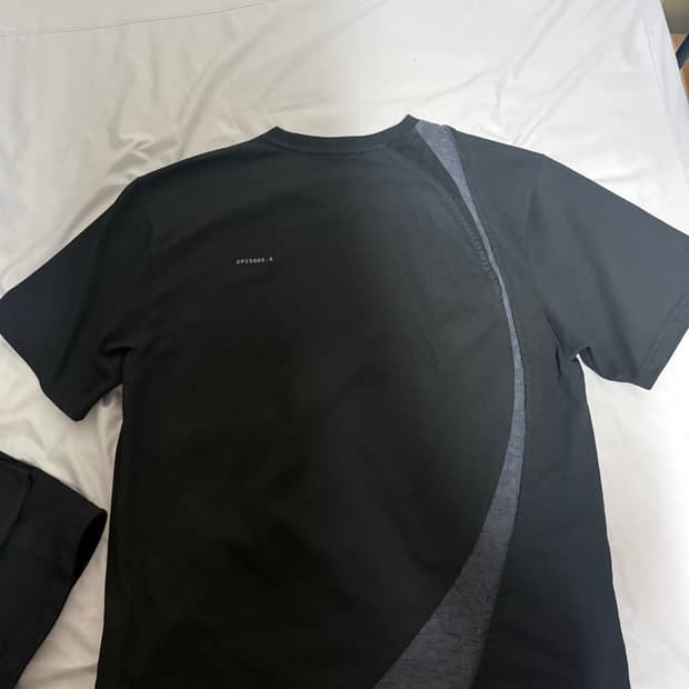 xlim ep6 01 T-shirt M