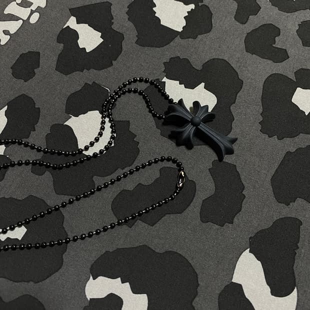 크롬하츠 실리콘 블랙