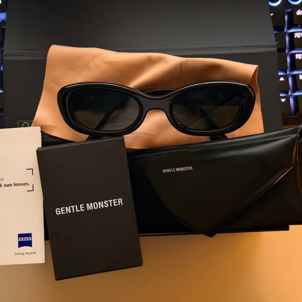 젠틀몬스터 탐부 01 블랙