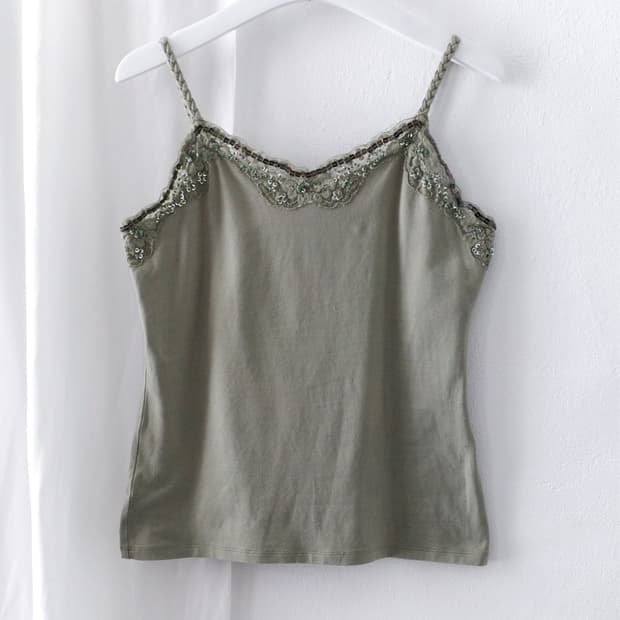 beads sleeveless