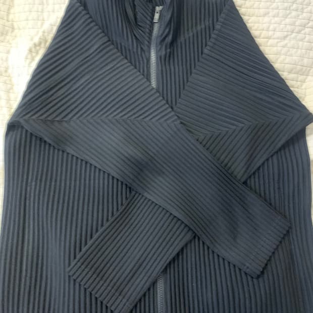 옴므플리세 베이직 집업 블랙 2