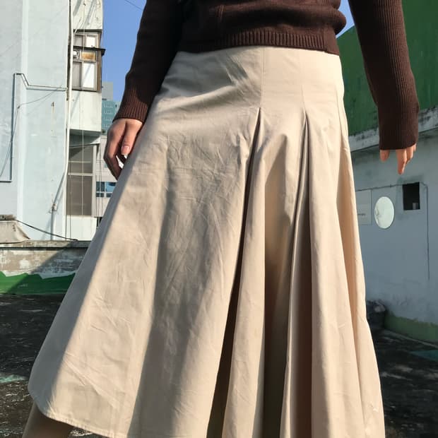 반틈 아이보리 스커트 