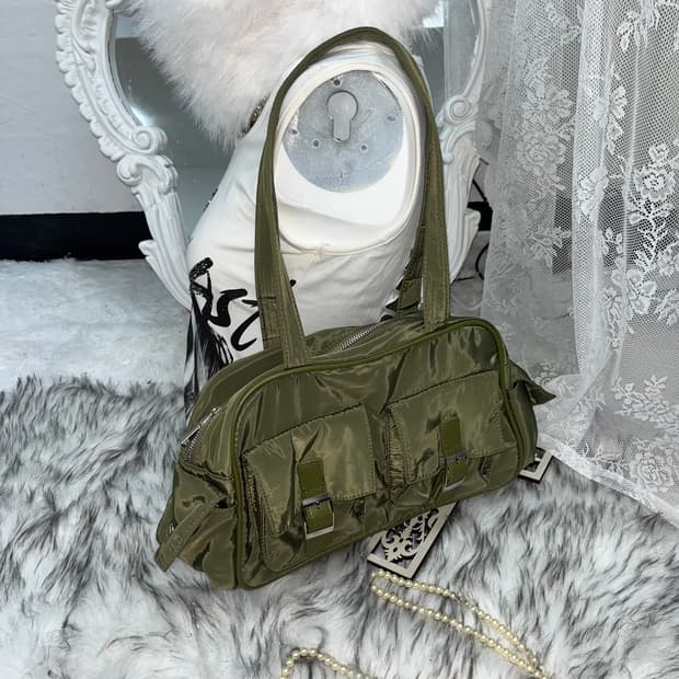 빈티지 카키 더블 포켓 바게트 백