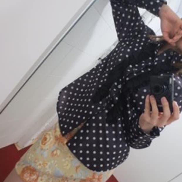 꼼데가르송 도트 프릴 셔츠