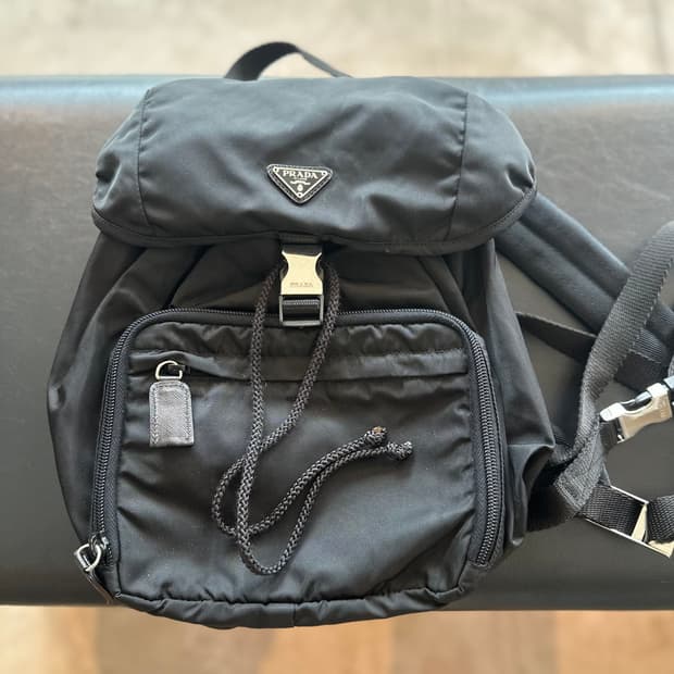 프라다 테수토(포코노) 나일론 백팩