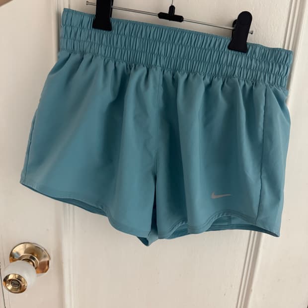 나이키 드라이핏 쇼츠 러닝