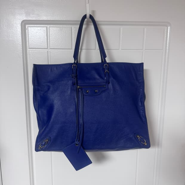 발렌시아가 파피에르 A4