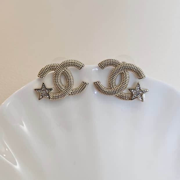 샤넬 블랙CC  체인장식 샴페인골드 귀걸이  업사이클링