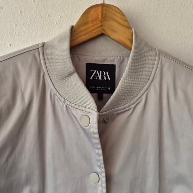 자라 Zara 여성 크롭새틴 봄버자켓 XS사이즈
