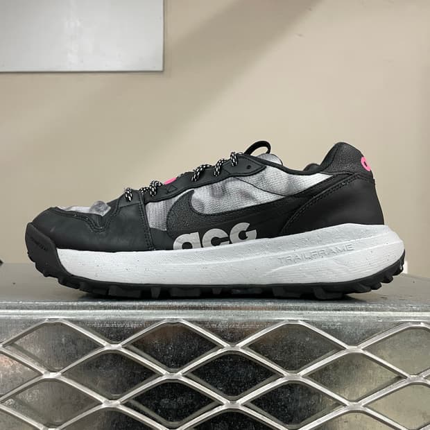 나이키 ACG 로우케이트 블랙 하이퍼 핑크 285 (gr-4768)