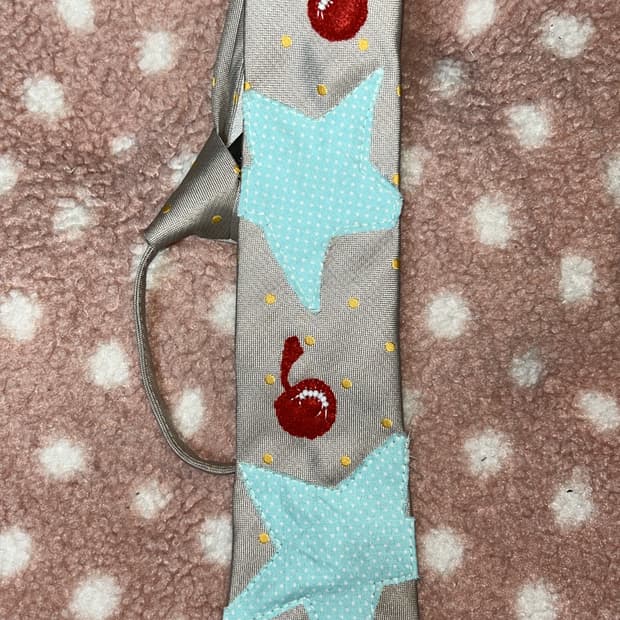 키치 체리 넥타이