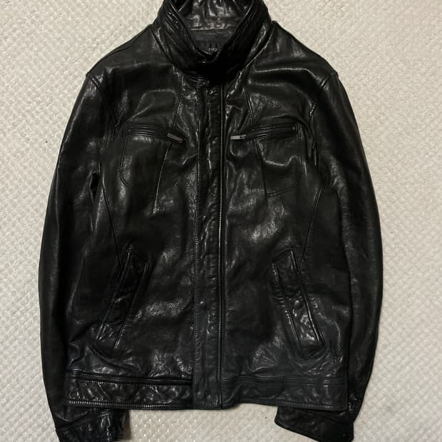 SIEG 웨스턴 무드 램스킨 양가죽 절개 레더 자켓