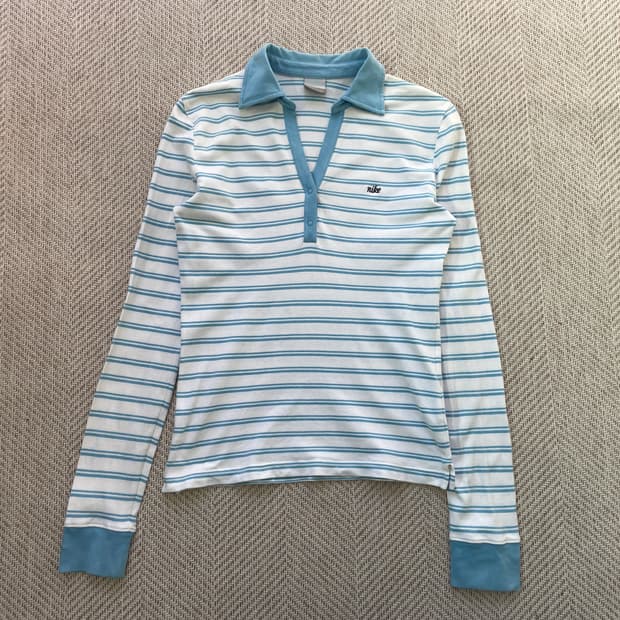 나이키 스트라이프 카라 긴팔티셔츠