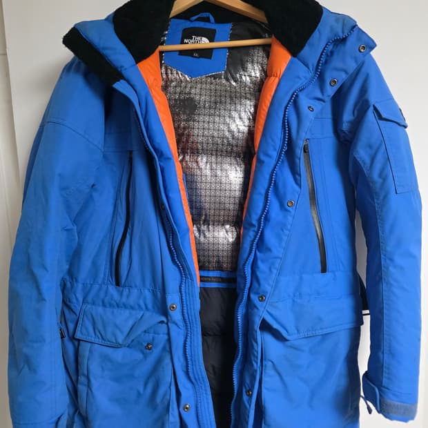 노스페이스 남성 패딩 xxl 팝니다.