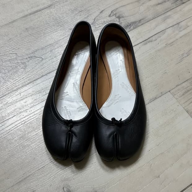 메종 마르지엘라 타비 플랫 36
