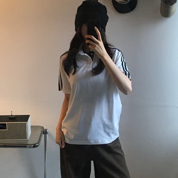 아디다스 삼선로고 사이드라인 카라 반팔티