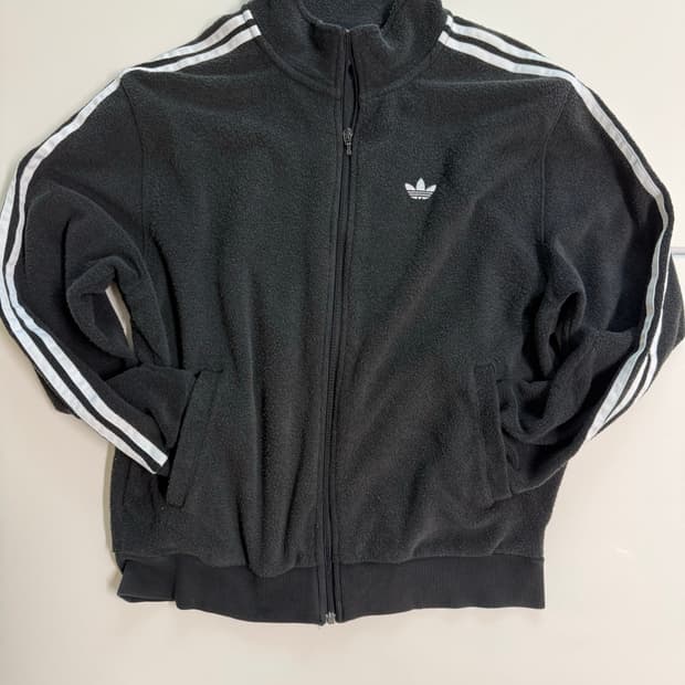 아이다스 부클 자켓 S