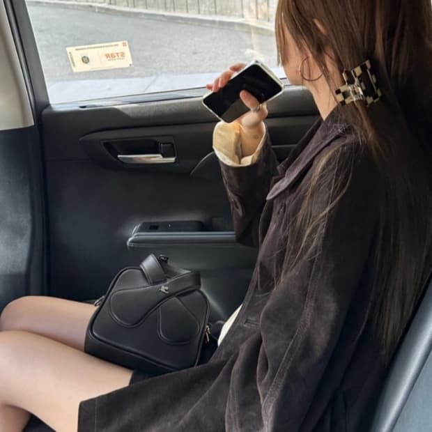 꾸레쥬 Courreges 루프백(오눅 착용)