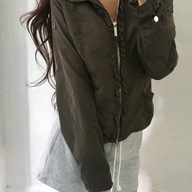 Armani Jeans 아르마니 진스 브라운컬러 프릴디테일 폴리 자켓