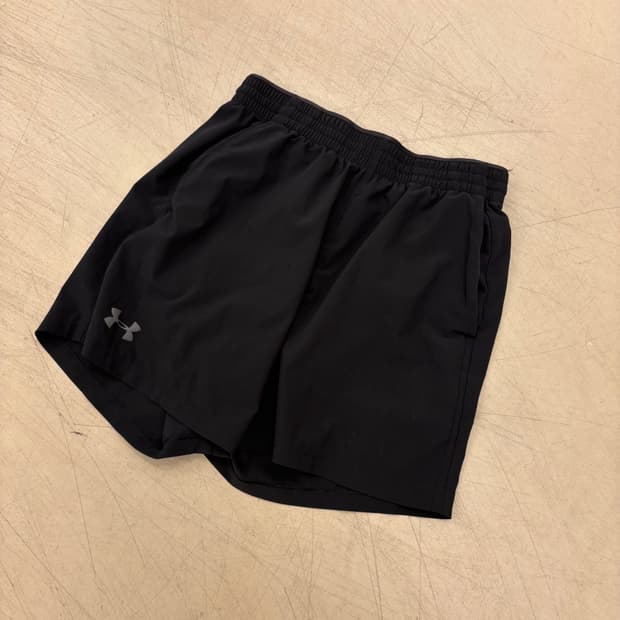언더아머 스몰로고 트랙 하프팬츠