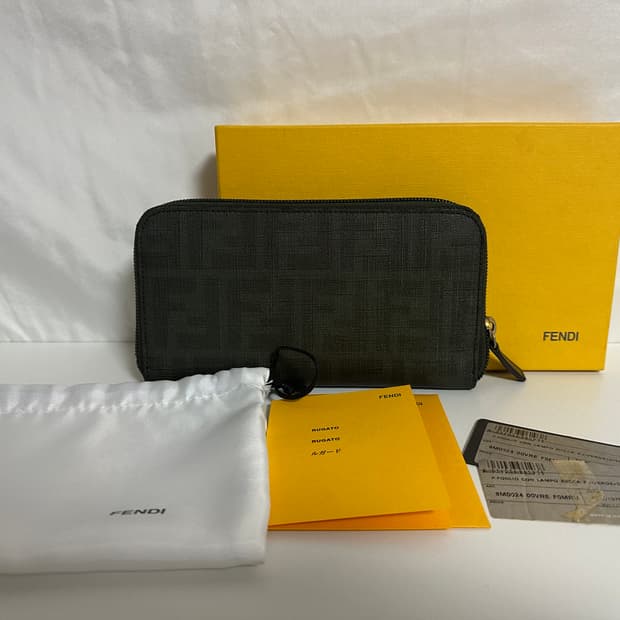 펜디 자카드 지퍼장지갑 올리브 (OS)