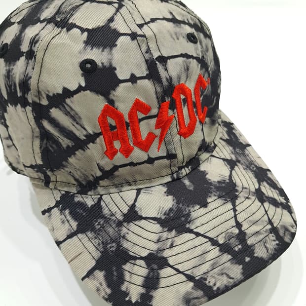 AC/DC 타이다이 로고 베이스볼캡 P1328
