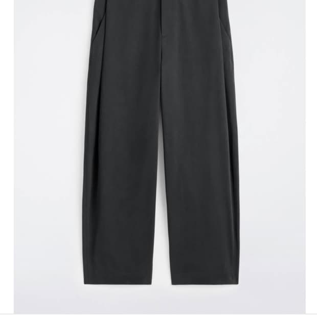 COS 와이드 레그 플리티드 코튼 트라우저 44 블랙